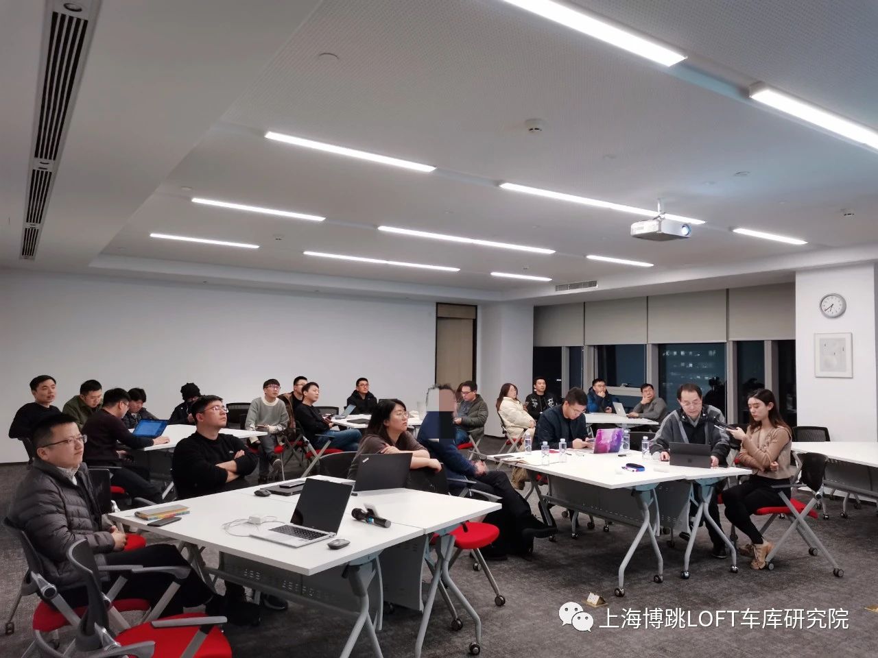 巴中杭州LOFT车库专题会